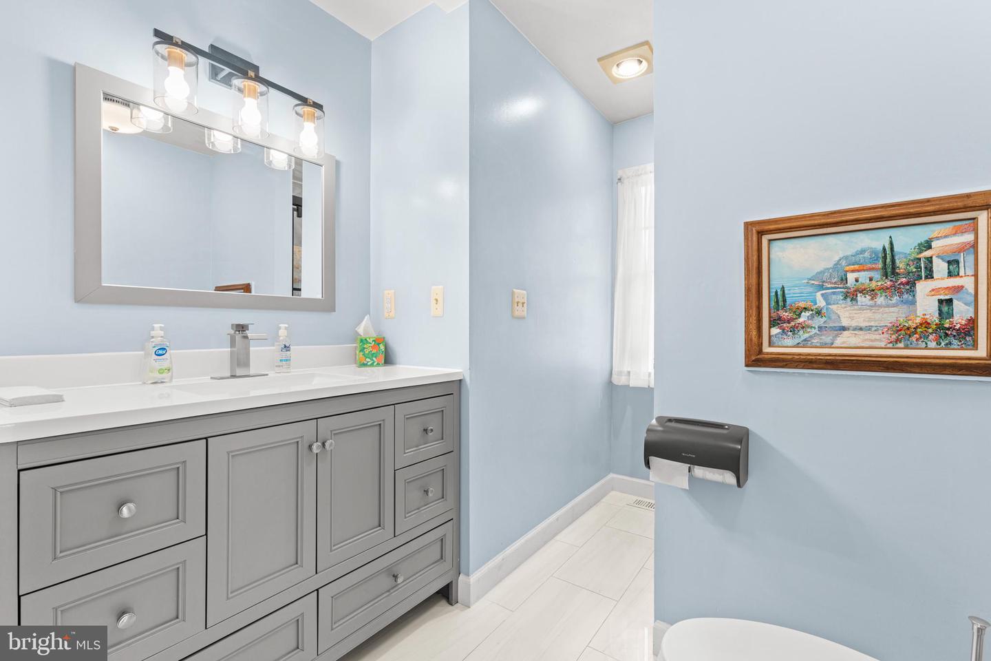 214 S ROYAL AVE, FRONT ROYAL, Virginia 22630, 3 Bedrooms Bedrooms, 12 Rooms Rooms,1 BathroomBathrooms,Residential,For sale,214 S ROYAL AVE,VAWR2013444 MLS # VAWR2013444