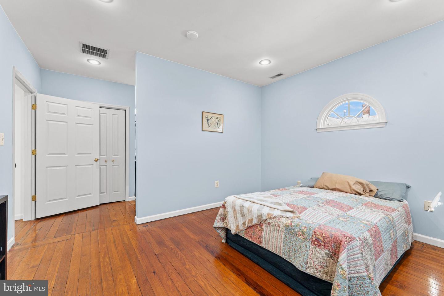 214 S ROYAL AVE, FRONT ROYAL, Virginia 22630, 3 Bedrooms Bedrooms, 12 Rooms Rooms,1 BathroomBathrooms,Residential,For sale,214 S ROYAL AVE,VAWR2013444 MLS # VAWR2013444