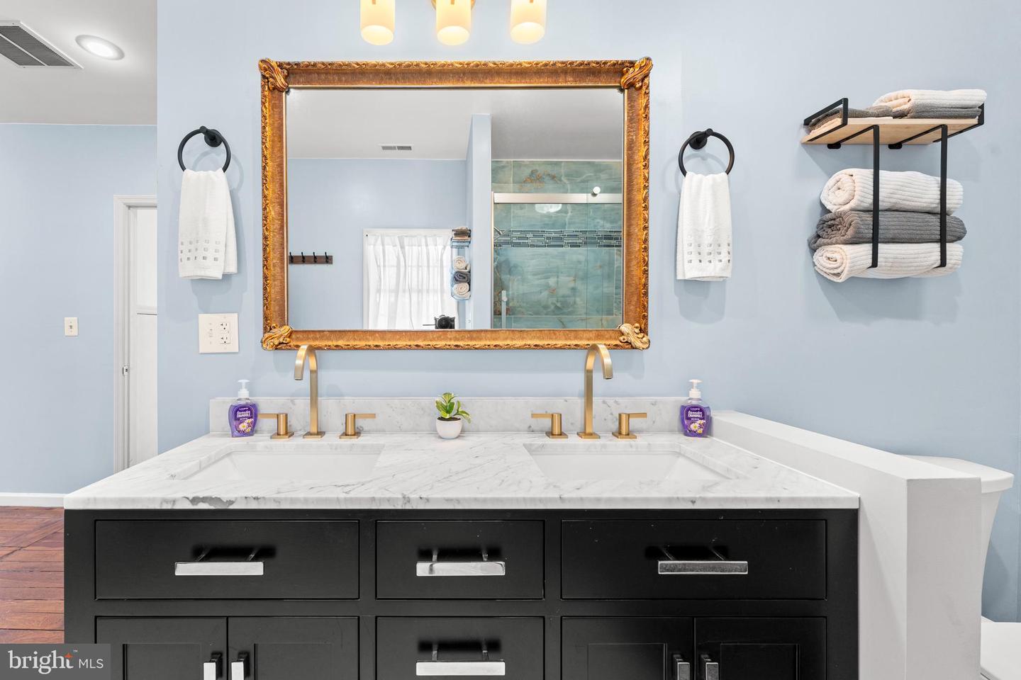 214 S ROYAL AVE, FRONT ROYAL, Virginia 22630, 3 Bedrooms Bedrooms, 12 Rooms Rooms,1 BathroomBathrooms,Residential,For sale,214 S ROYAL AVE,VAWR2013444 MLS # VAWR2013444