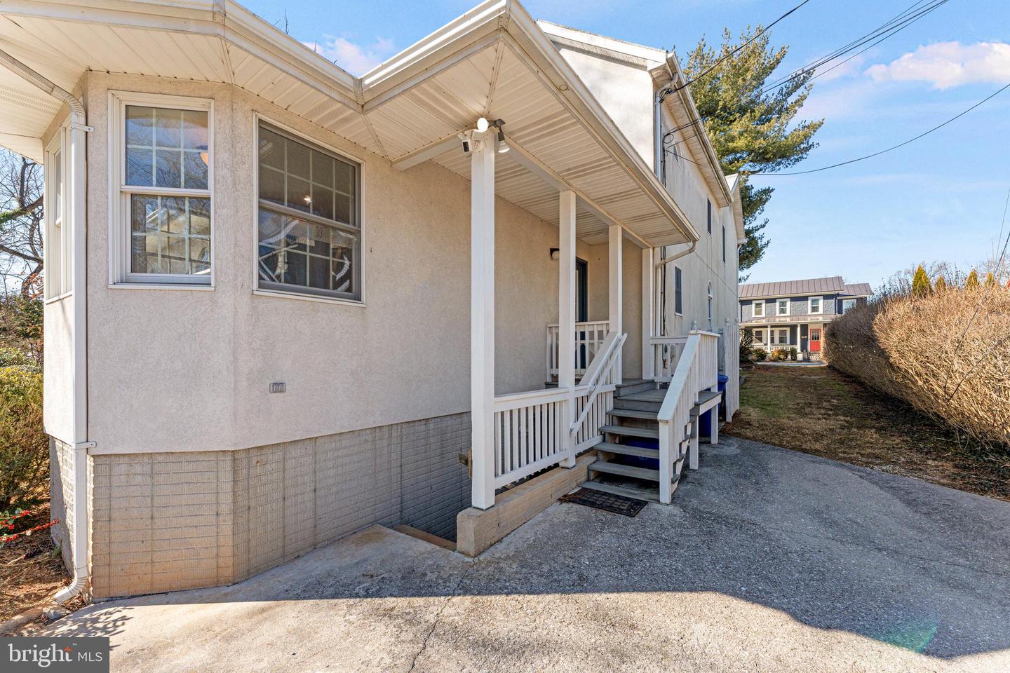 214 S ROYAL AVE, FRONT ROYAL, Virginia 22630, 3 Bedrooms Bedrooms, 12 Rooms Rooms,1 BathroomBathrooms,Residential,For sale,214 S ROYAL AVE,VAWR2013444 MLS # VAWR2013444