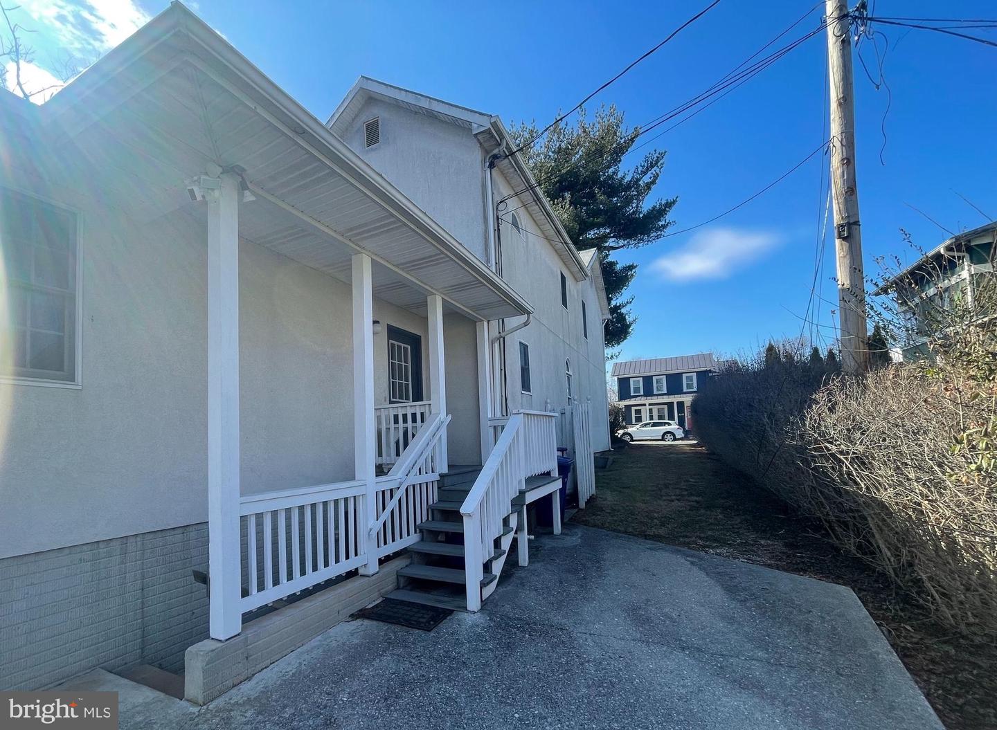 214 S ROYAL AVE, FRONT ROYAL, Virginia 22630, 3 Bedrooms Bedrooms, 12 Rooms Rooms,1 BathroomBathrooms,Residential,For sale,214 S ROYAL AVE,VAWR2013444 MLS # VAWR2013444