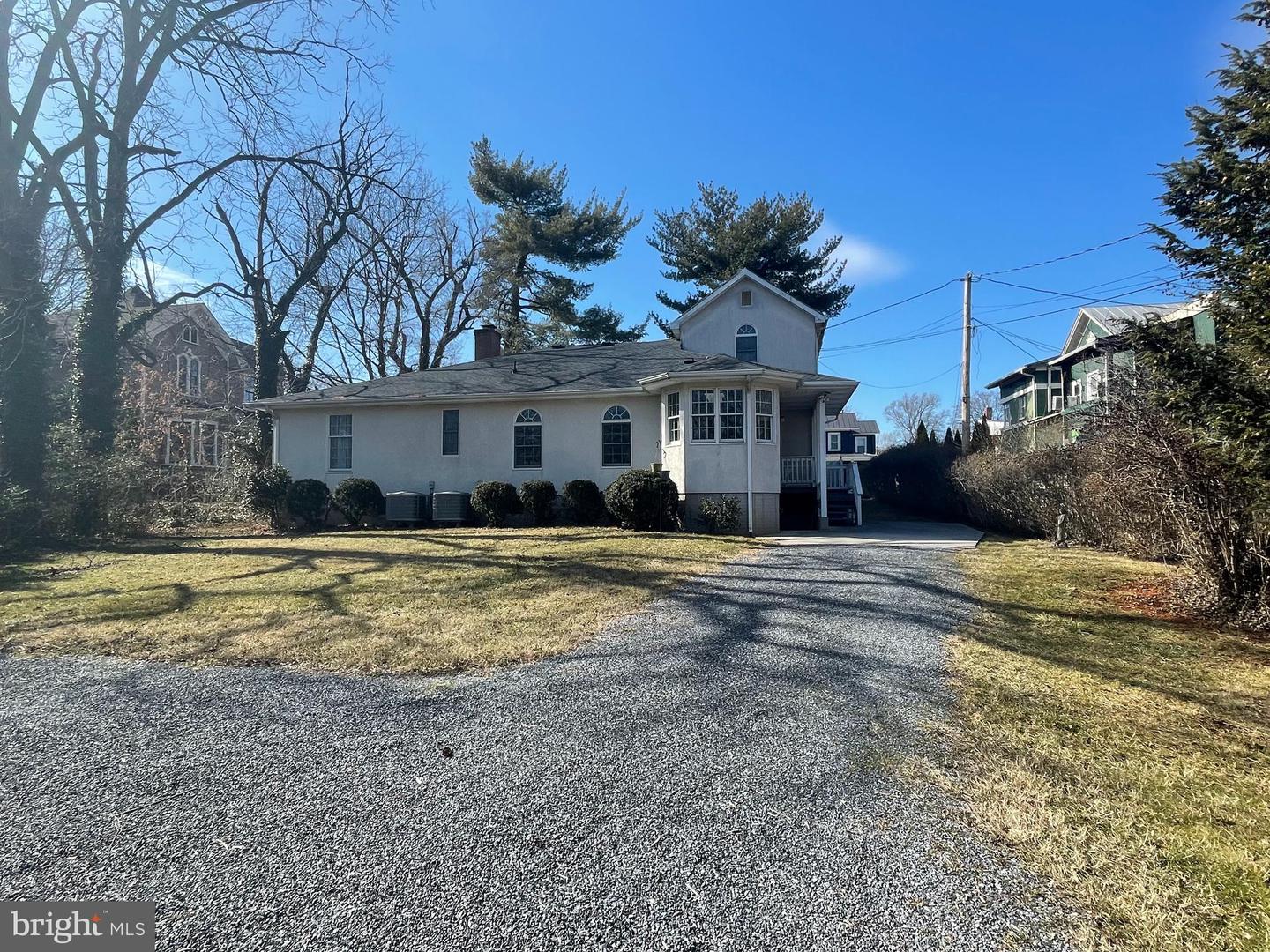 214 S ROYAL AVE, FRONT ROYAL, Virginia 22630, 3 Bedrooms Bedrooms, 12 Rooms Rooms,1 BathroomBathrooms,Residential,For sale,214 S ROYAL AVE,VAWR2013444 MLS # VAWR2013444