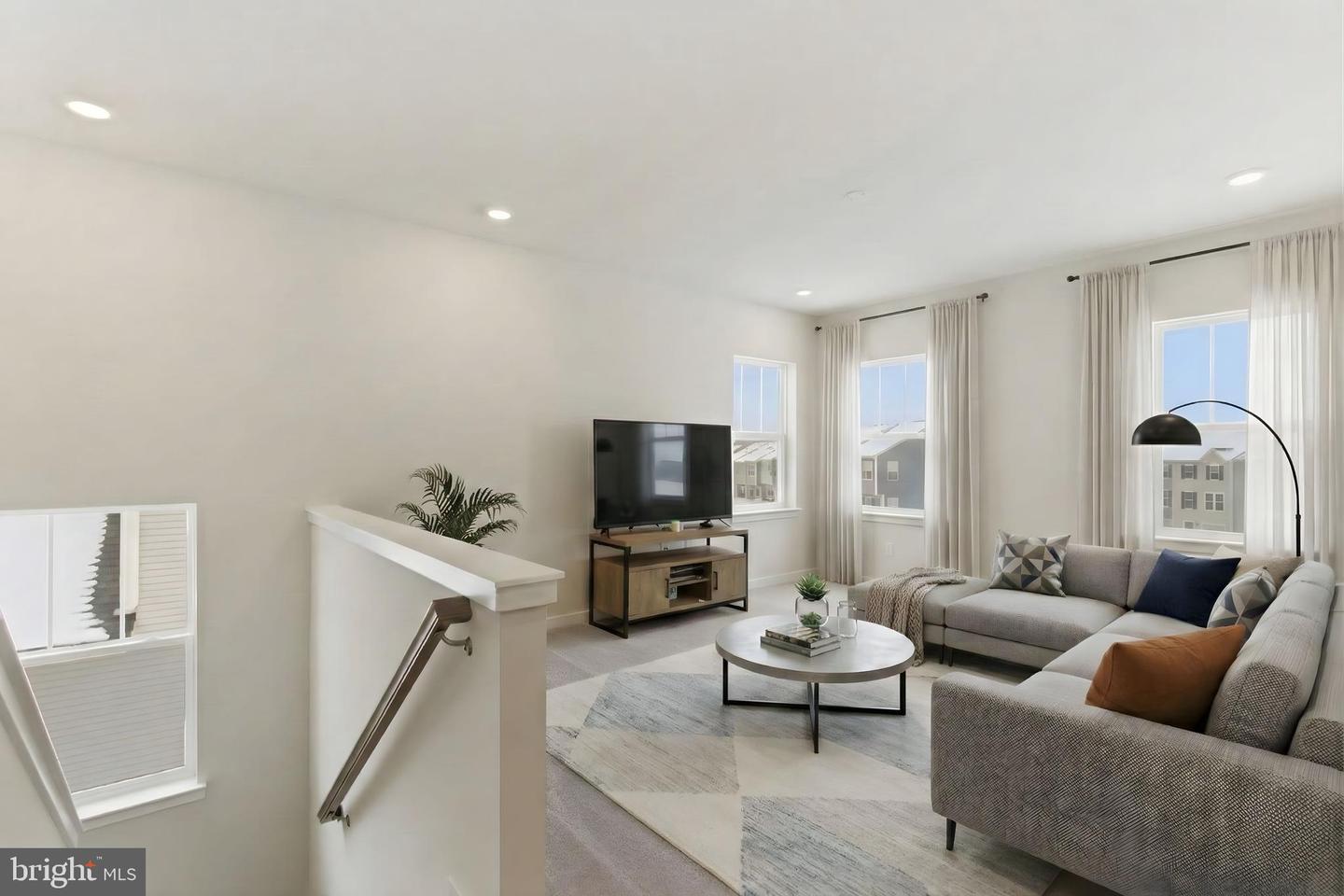 219 LEHIGH, WINCHESTER, Virginia 22602, 5 Bedrooms Bedrooms, ,3 BathroomsBathrooms,Residential,For sale,219 LEHIGH,VAFV2039704 MLS # VAFV2039704