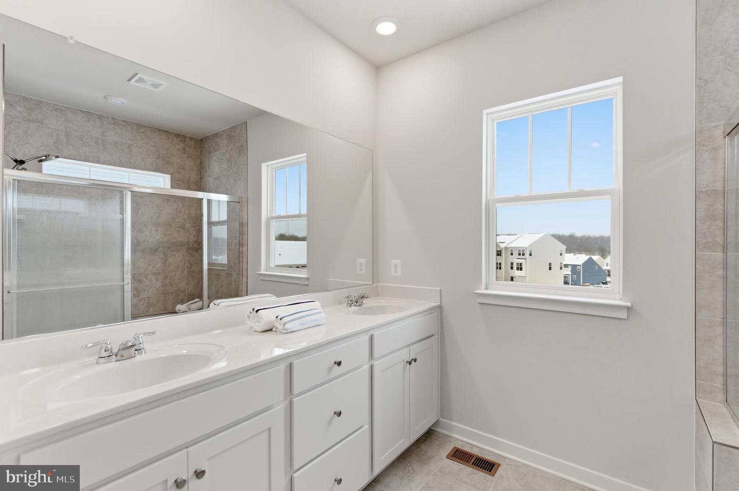 219 LEHIGH, WINCHESTER, Virginia 22602, 5 Bedrooms Bedrooms, ,3 BathroomsBathrooms,Residential,For sale,219 LEHIGH,VAFV2039704 MLS # VAFV2039704