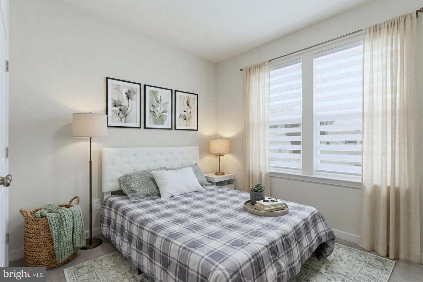 219 LEHIGH, WINCHESTER, Virginia 22602, 5 Bedrooms Bedrooms, ,3 BathroomsBathrooms,Residential,For sale,219 LEHIGH,VAFV2039704 MLS # VAFV2039704