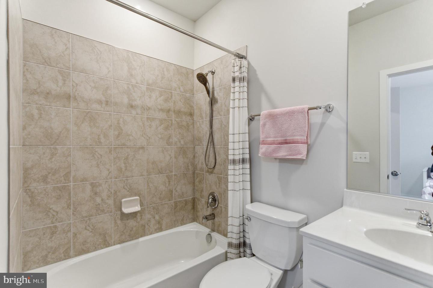 219 LEHIGH, WINCHESTER, Virginia 22602, 5 Bedrooms Bedrooms, ,3 BathroomsBathrooms,Residential,For sale,219 LEHIGH,VAFV2039704 MLS # VAFV2039704