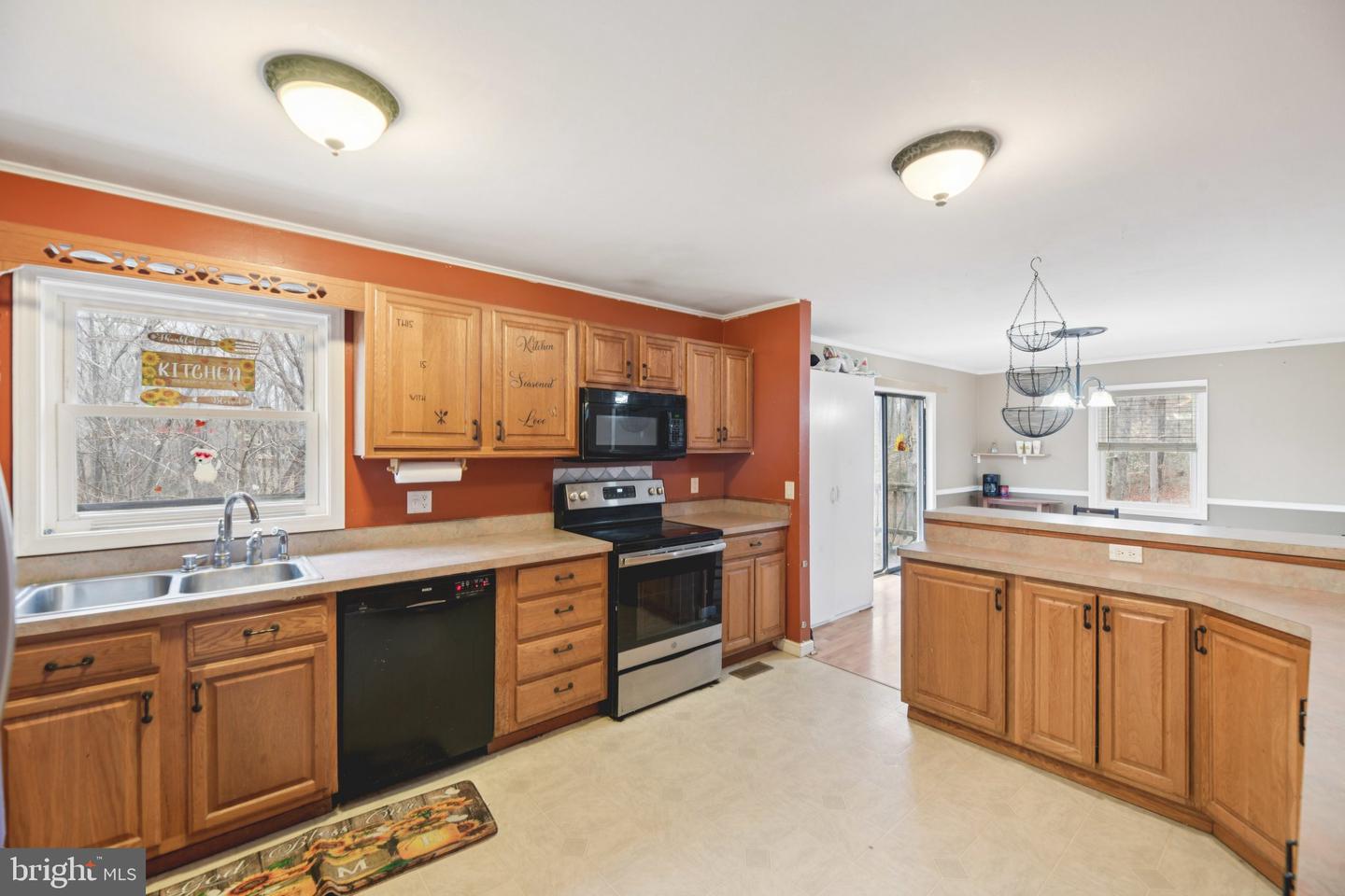 6615 STANLEY RD, KING GEORGE, Virginia 22485, 3 Bedrooms Bedrooms, ,2 BathroomsBathrooms,Residential,For sale,6615 STANLEY RD,VAKG2007666 MLS # VAKG2007666