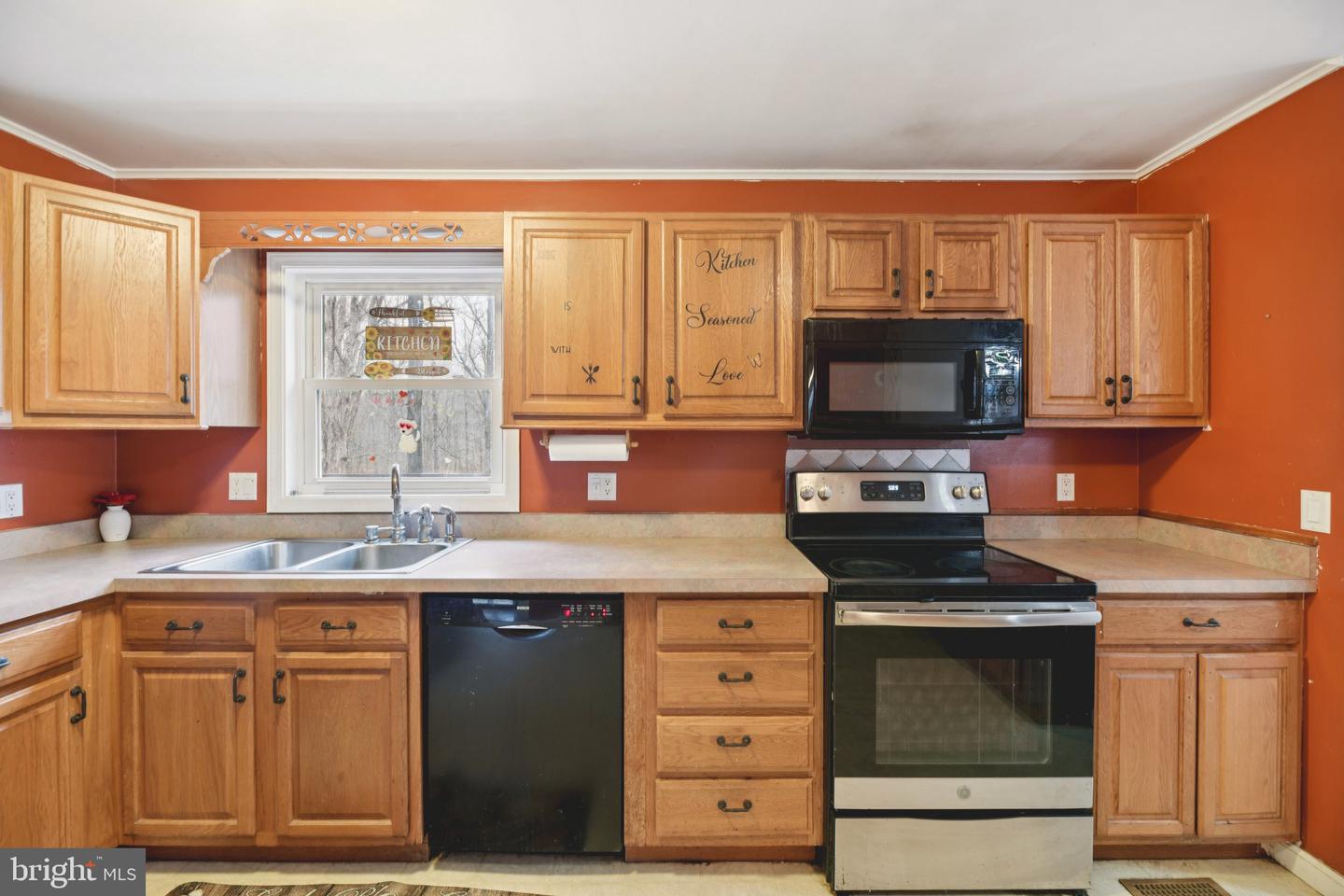 6615 STANLEY RD, KING GEORGE, Virginia 22485, 3 Bedrooms Bedrooms, ,2 BathroomsBathrooms,Residential,For sale,6615 STANLEY RD,VAKG2007666 MLS # VAKG2007666