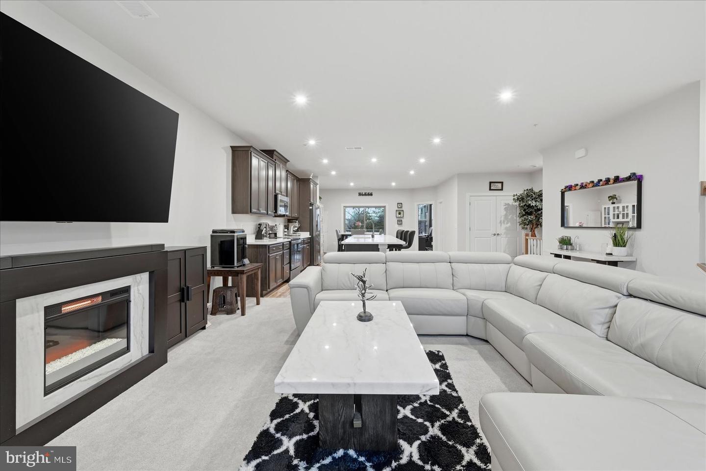 13506 INNOVATION STATION LOOP #2B, HERNDON, Virginia 20171, 3 Bedrooms Bedrooms, ,2 BathroomsBathrooms,Residential,For sale,13506 INNOVATION STATION LOOP #2B,VAFX2292292 MLS # VAFX2292292