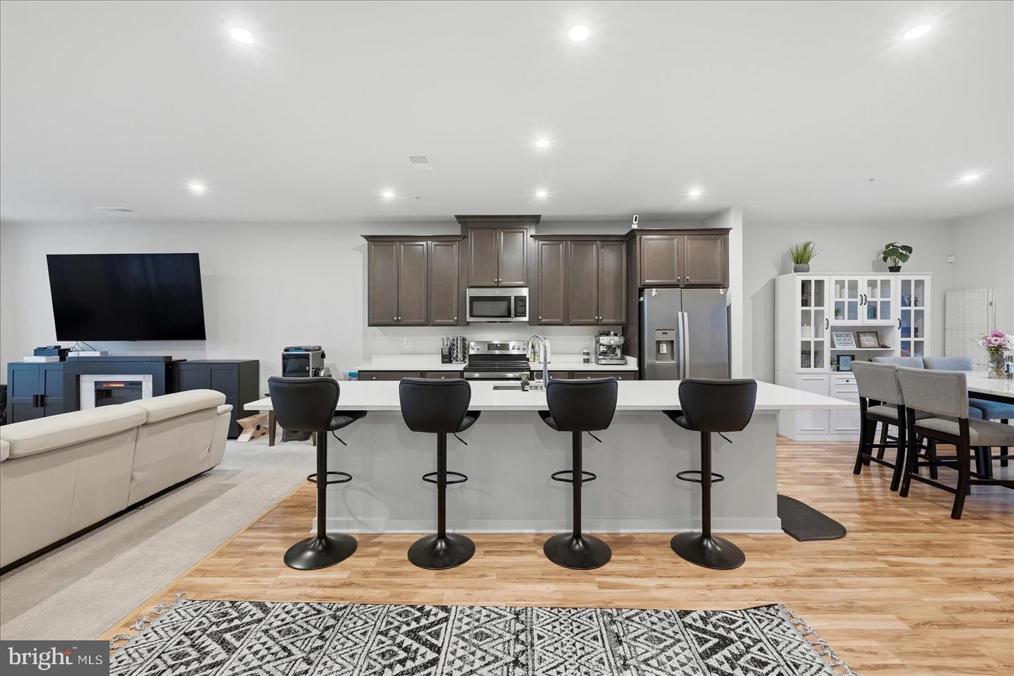 13506 INNOVATION STATION LOOP #2B, HERNDON, Virginia 20171, 3 Bedrooms Bedrooms, ,2 BathroomsBathrooms,Residential,For sale,13506 INNOVATION STATION LOOP #2B,VAFX2292292 MLS # VAFX2292292