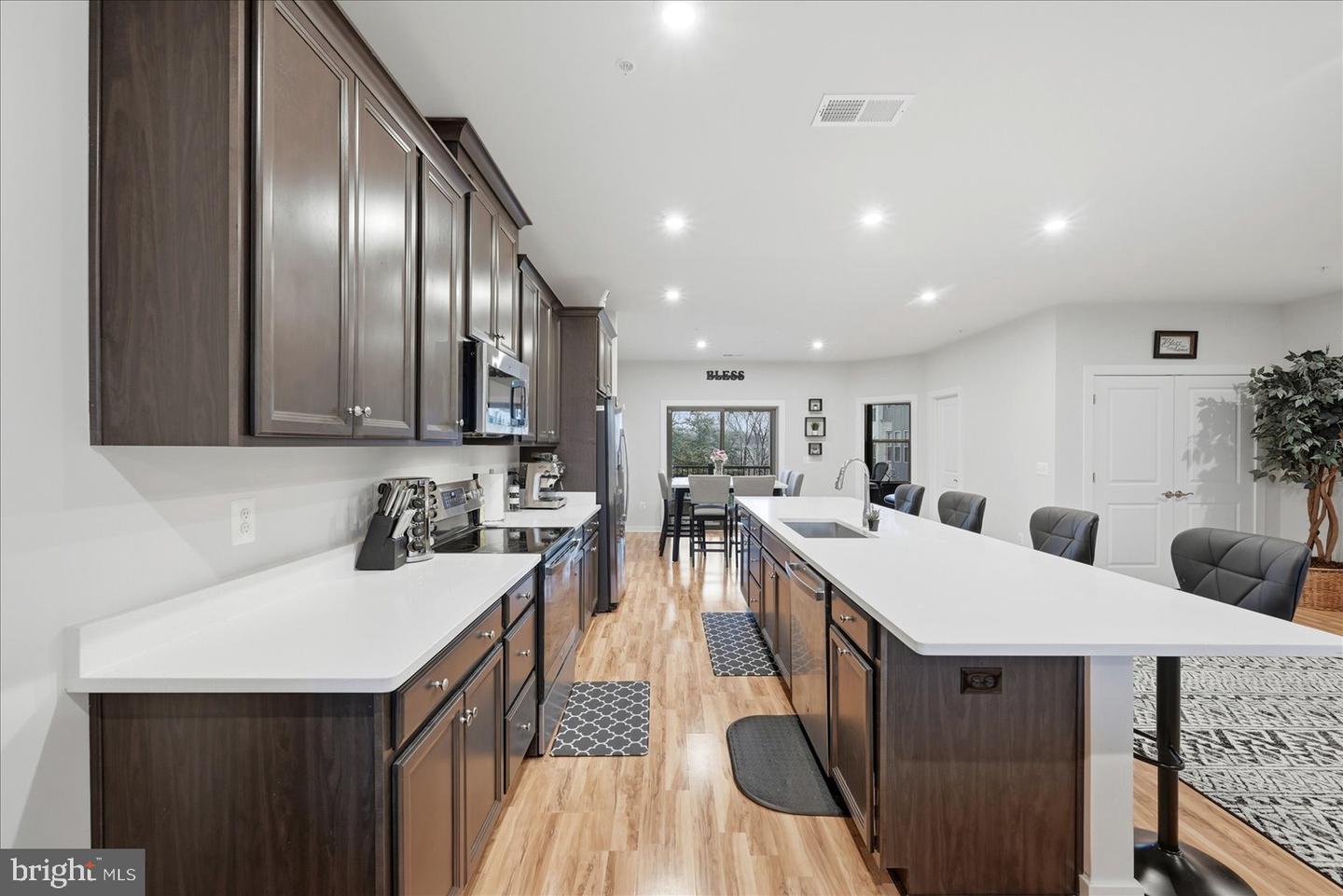 13506 INNOVATION STATION LOOP #2B, HERNDON, Virginia 20171, 3 Bedrooms Bedrooms, ,2 BathroomsBathrooms,Residential,For sale,13506 INNOVATION STATION LOOP #2B,VAFX2292292 MLS # VAFX2292292