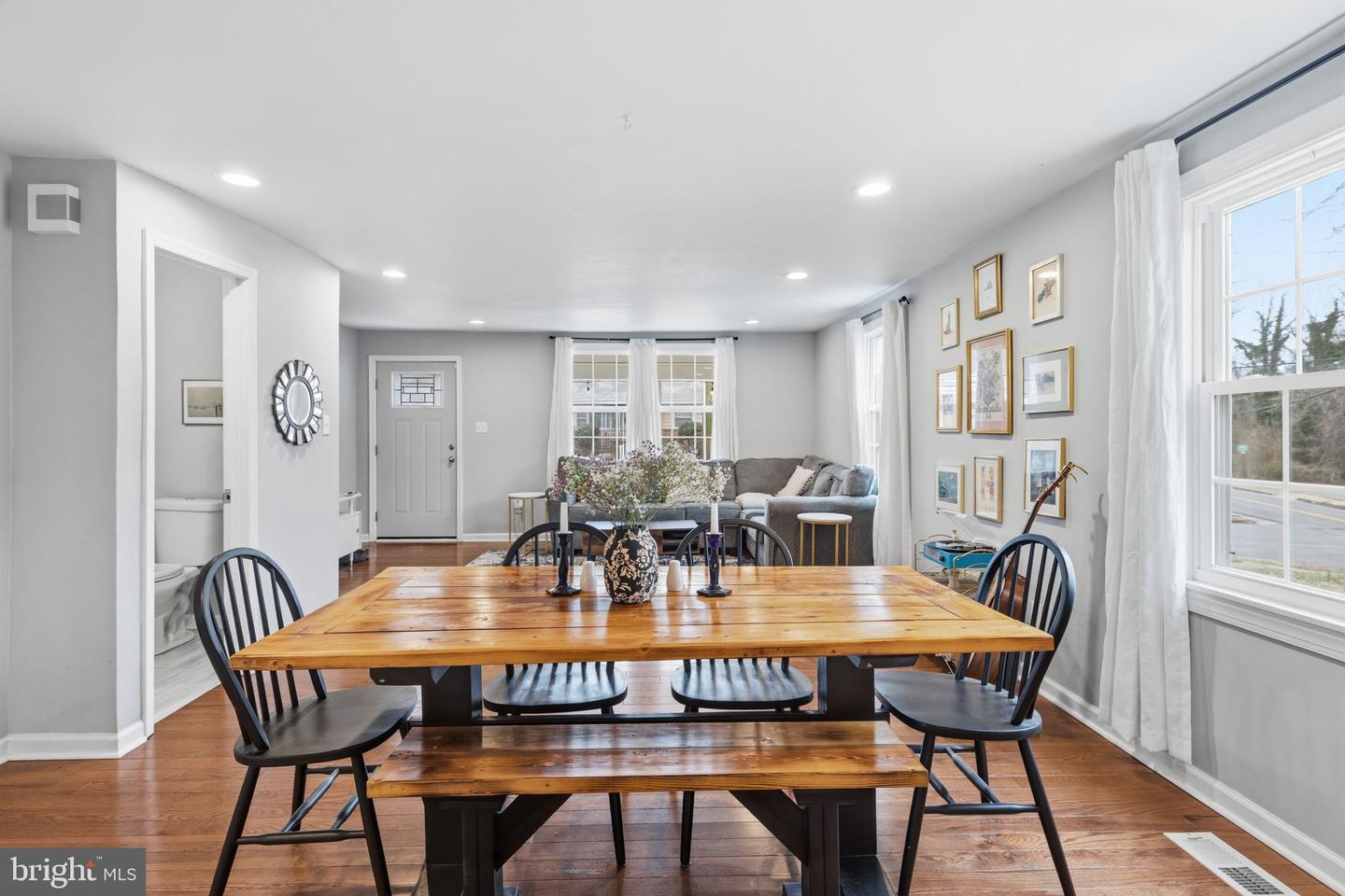 504 ARNOLD AVE, RICHMOND, Virginia 23222, 3 Bedrooms Bedrooms, ,2 BathroomsBathrooms,Residential,For sale,504 ARNOLD AVE,VARC2000834 MLS # VARC2000834