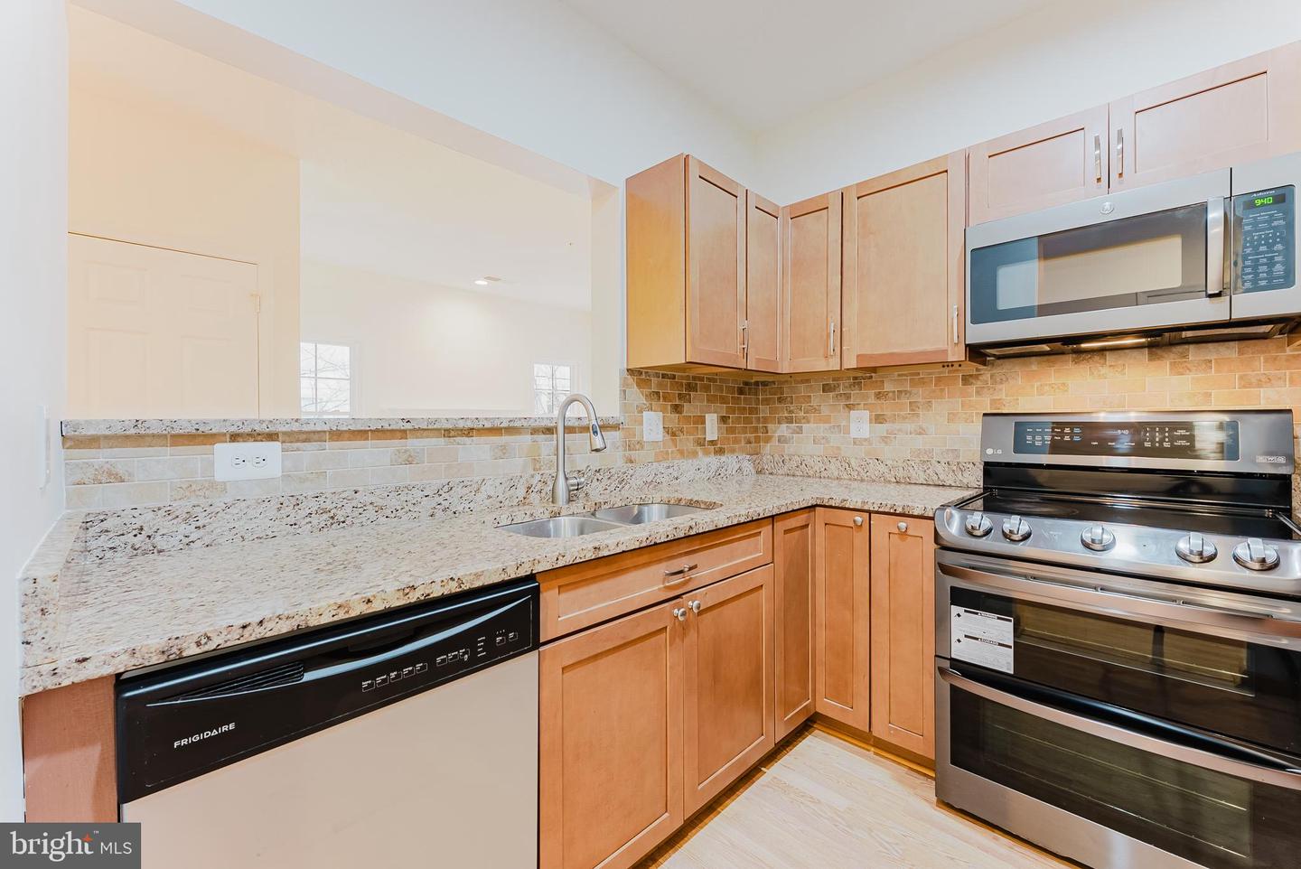 12016 TALIESIN PL #23, RESTON, Virginia 20190, 2 Bedrooms Bedrooms, ,1 BathroomBathrooms,Residential,For sale,12016 TALIESIN PL #23,VAFX2292308 MLS # VAFX2292308