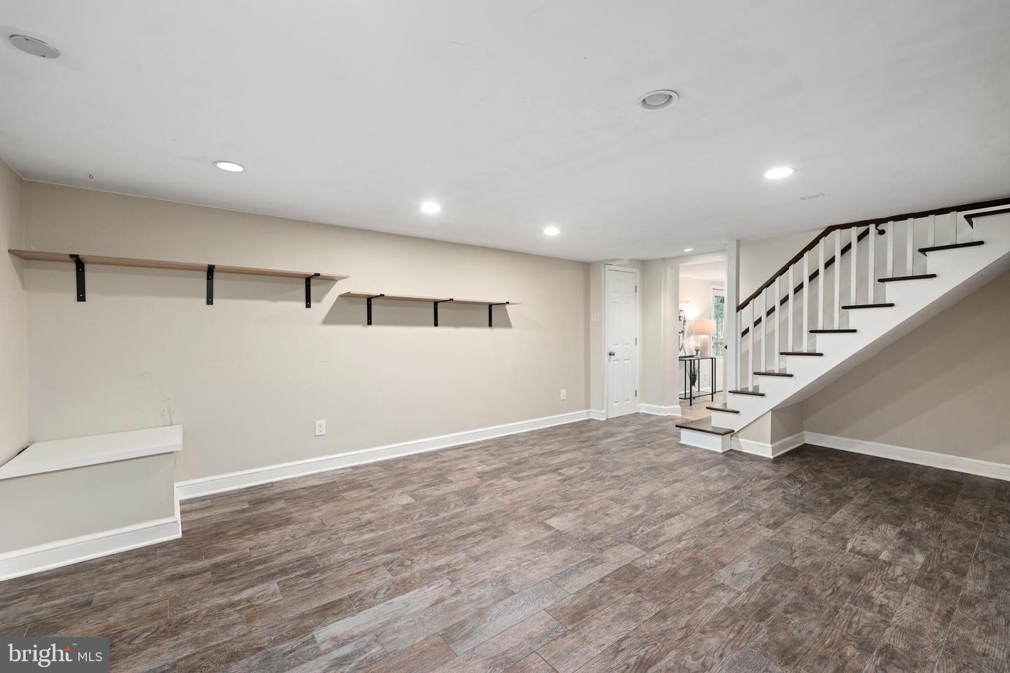 117 S ABERDEEN ST, ARLINGTON, Virginia 22204, 4 Bedrooms Bedrooms, ,3 BathroomsBathrooms,Residential,For sale,117 S ABERDEEN ST,VAAR2069208 MLS # VAAR2069208