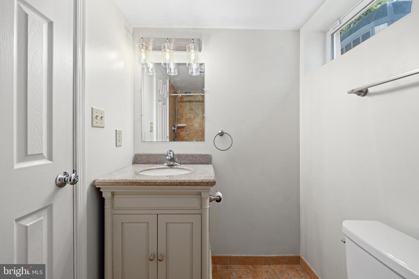 117 S ABERDEEN ST, ARLINGTON, Virginia 22204, 4 Bedrooms Bedrooms, ,3 BathroomsBathrooms,Residential,For sale,117 S ABERDEEN ST,VAAR2069208 MLS # VAAR2069208