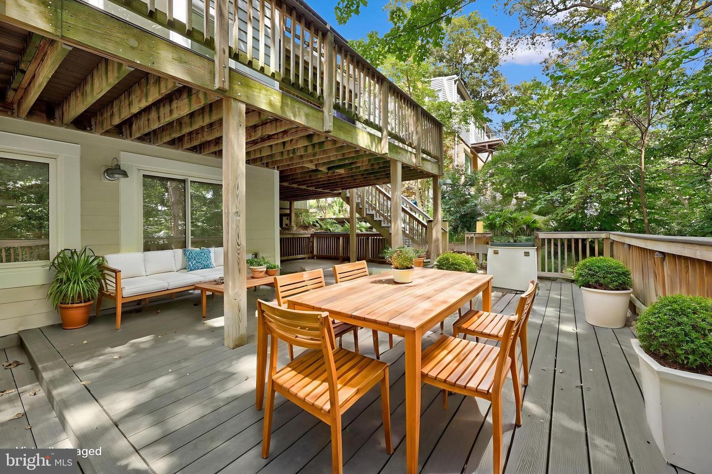 117 S ABERDEEN ST, ARLINGTON, Virginia 22204, 4 Bedrooms Bedrooms, ,3 BathroomsBathrooms,Residential,For sale,117 S ABERDEEN ST,VAAR2069208 MLS # VAAR2069208