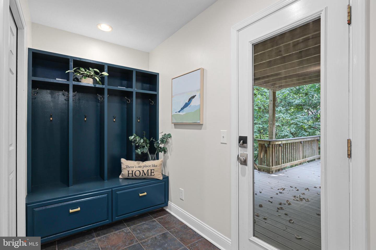 117 S ABERDEEN ST, ARLINGTON, Virginia 22204, 4 Bedrooms Bedrooms, ,3 BathroomsBathrooms,Residential,For sale,117 S ABERDEEN ST,VAAR2069208 MLS # VAAR2069208