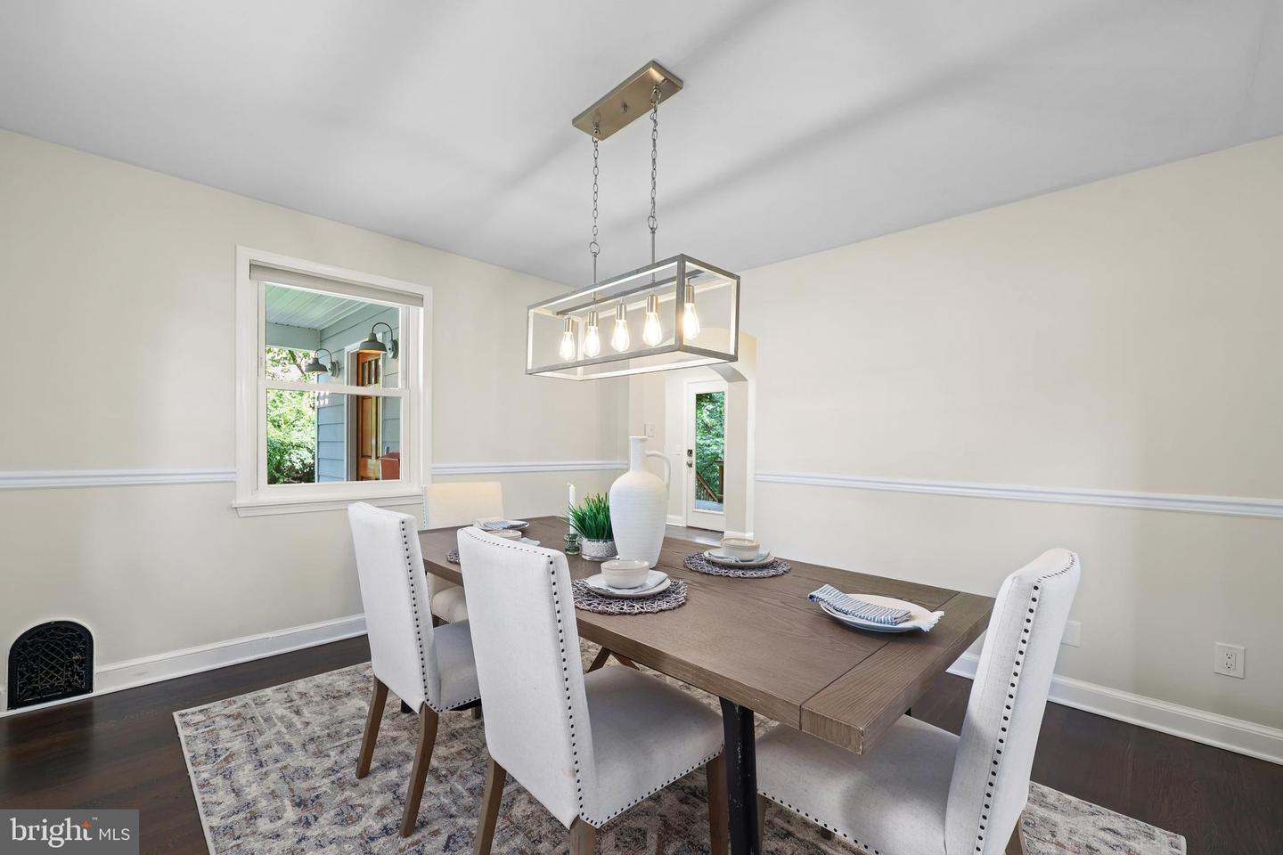 117 S ABERDEEN ST, ARLINGTON, Virginia 22204, 4 Bedrooms Bedrooms, ,3 BathroomsBathrooms,Residential,For sale,117 S ABERDEEN ST,VAAR2069208 MLS # VAAR2069208