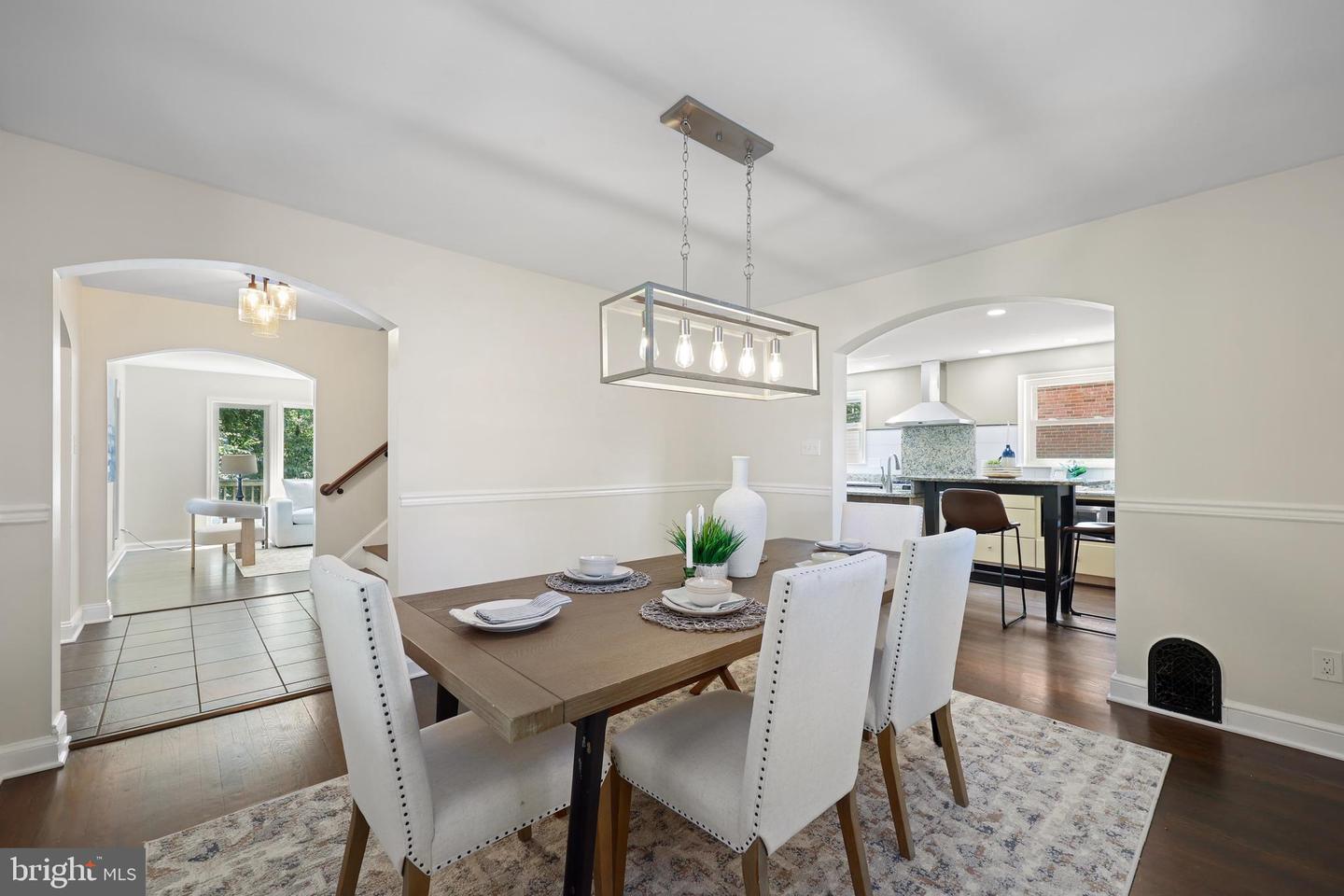 117 S ABERDEEN ST, ARLINGTON, Virginia 22204, 4 Bedrooms Bedrooms, ,3 BathroomsBathrooms,Residential,For sale,117 S ABERDEEN ST,VAAR2069208 MLS # VAAR2069208