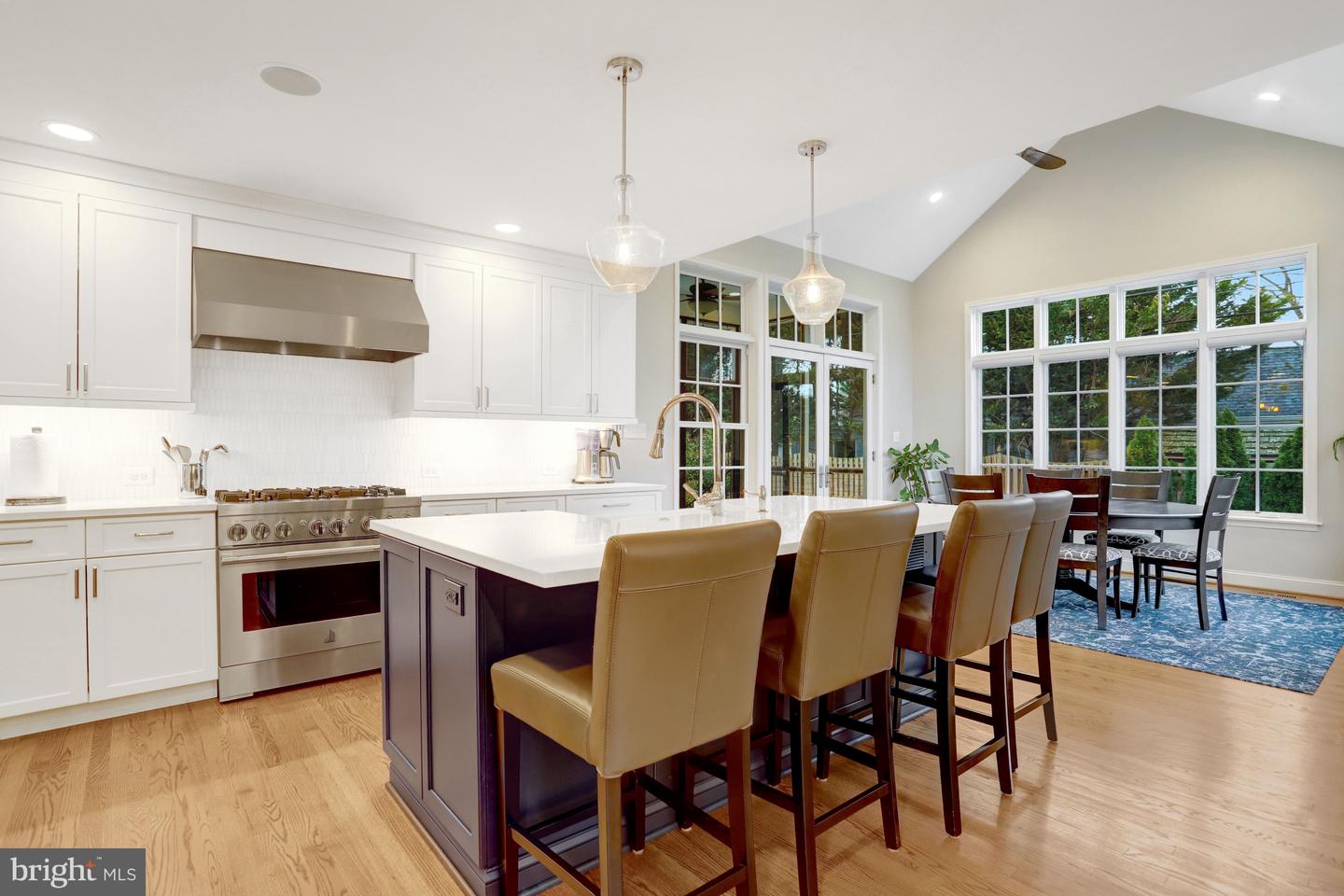 5414 20TH ST N, ARLINGTON, Virginia 22205, 6 Bedrooms Bedrooms, ,4 BathroomsBathrooms,Residential,For sale,5414 20TH ST N,VAAR2069220 MLS # VAAR2069220