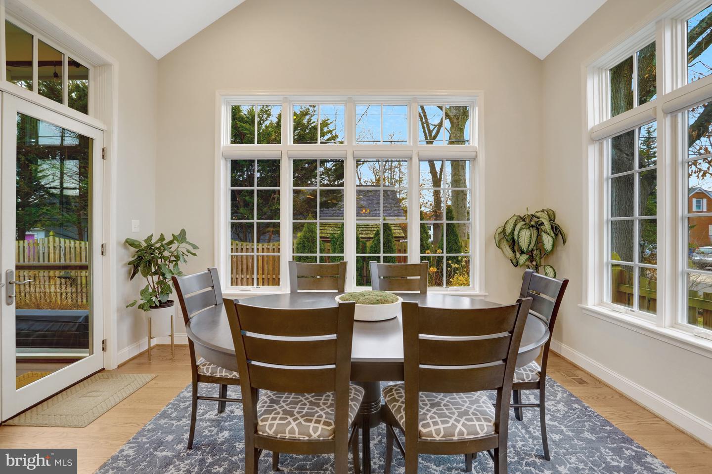 5414 20TH ST N, ARLINGTON, Virginia 22205, 6 Bedrooms Bedrooms, ,4 BathroomsBathrooms,Residential,For sale,5414 20TH ST N,VAAR2069220 MLS # VAAR2069220