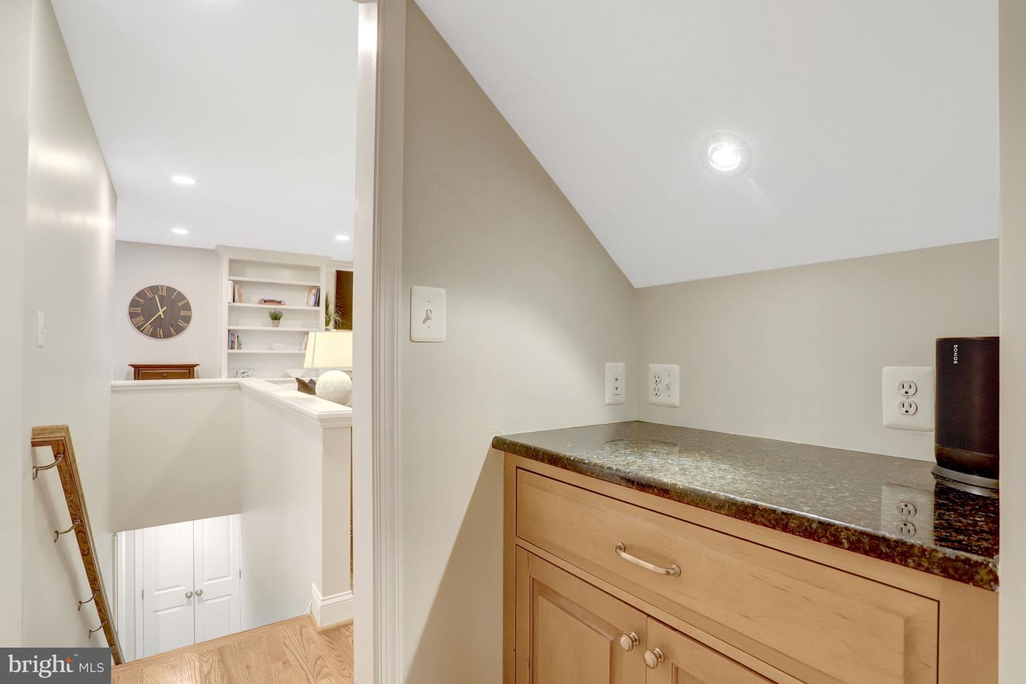 5414 20TH ST N, ARLINGTON, Virginia 22205, 6 Bedrooms Bedrooms, ,4 BathroomsBathrooms,Residential,For sale,5414 20TH ST N,VAAR2069220 MLS # VAAR2069220