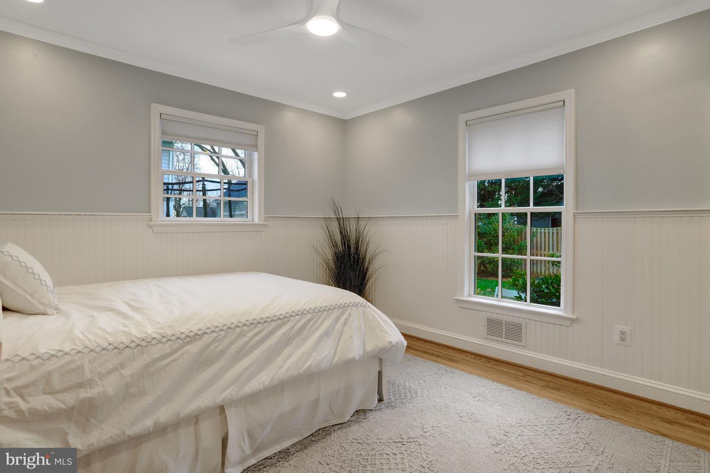 5414 20TH ST N, ARLINGTON, Virginia 22205, 6 Bedrooms Bedrooms, ,4 BathroomsBathrooms,Residential,For sale,5414 20TH ST N,VAAR2069220 MLS # VAAR2069220