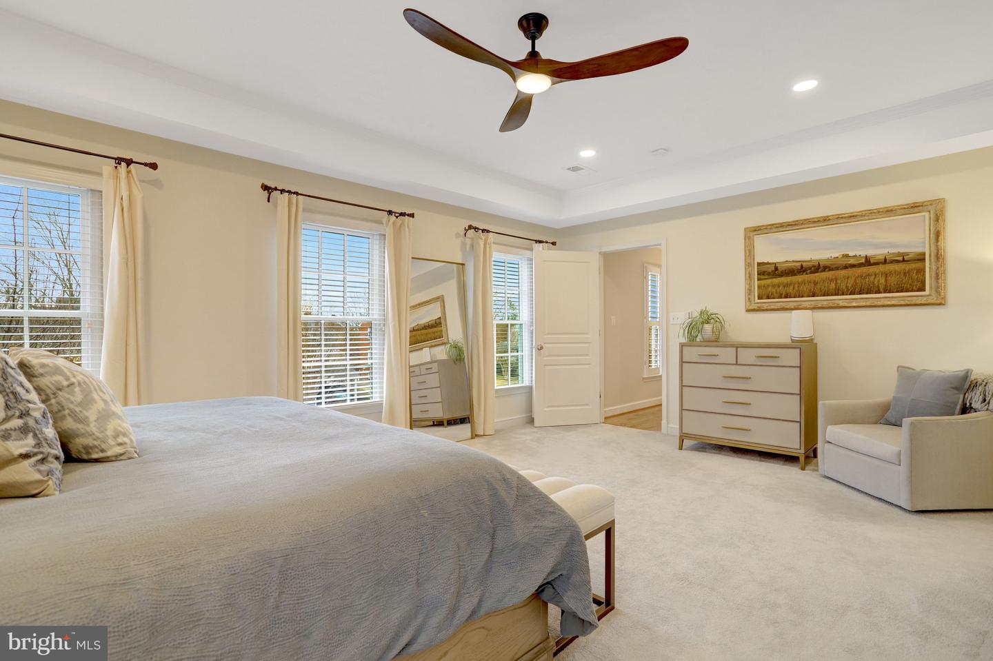 5414 20TH ST N, ARLINGTON, Virginia 22205, 6 Bedrooms Bedrooms, ,4 BathroomsBathrooms,Residential,For sale,5414 20TH ST N,VAAR2069220 MLS # VAAR2069220