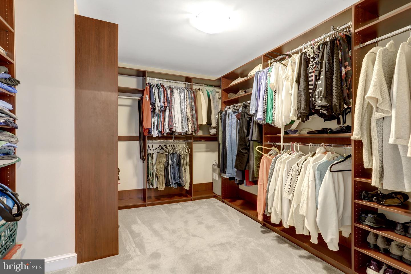 5414 20TH ST N, ARLINGTON, Virginia 22205, 6 Bedrooms Bedrooms, ,4 BathroomsBathrooms,Residential,For sale,5414 20TH ST N,VAAR2069220 MLS # VAAR2069220