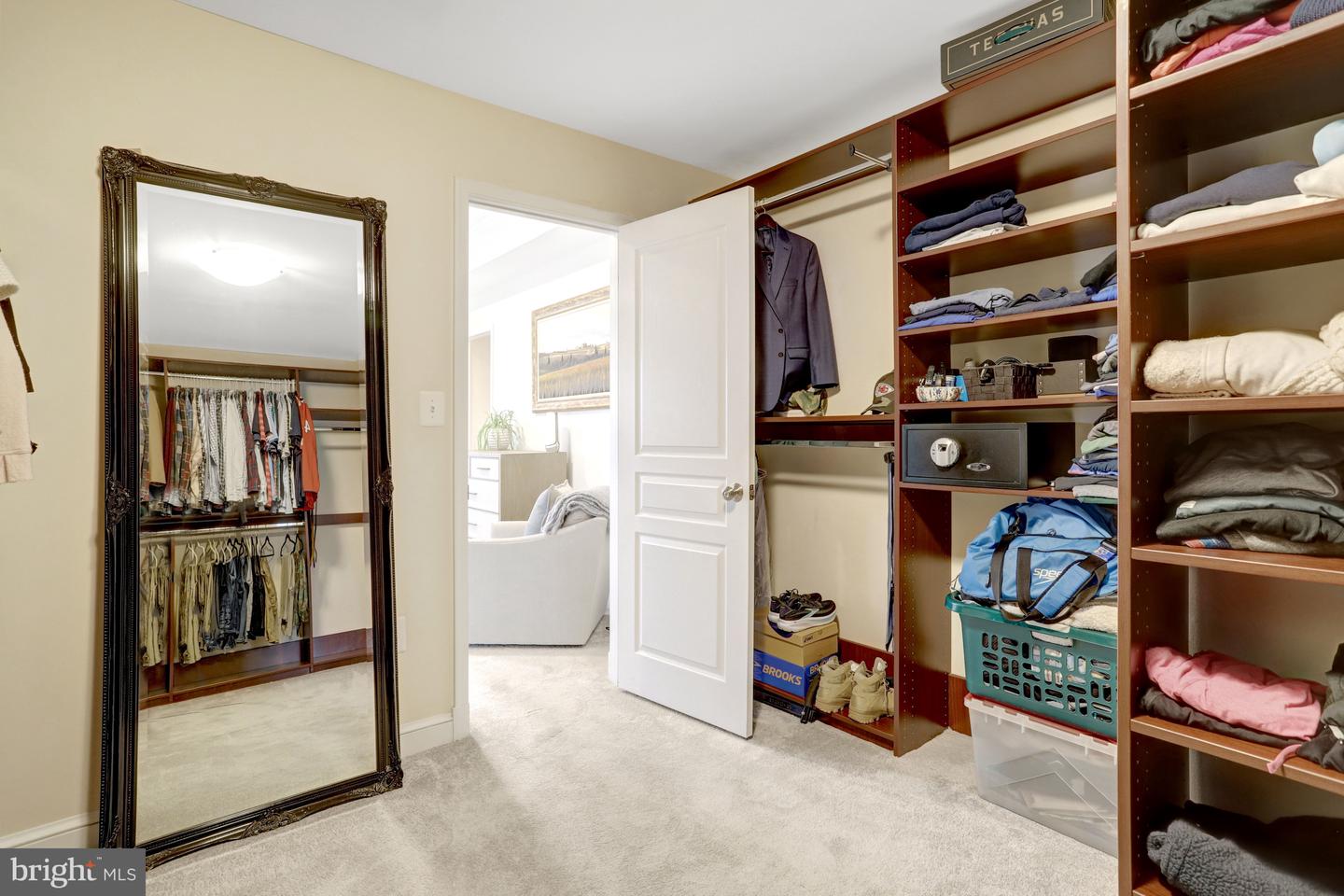 5414 20TH ST N, ARLINGTON, Virginia 22205, 6 Bedrooms Bedrooms, ,4 BathroomsBathrooms,Residential,For sale,5414 20TH ST N,VAAR2069220 MLS # VAAR2069220