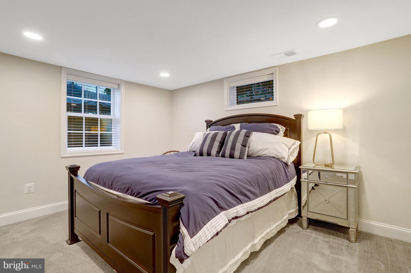 5414 20TH ST N, ARLINGTON, Virginia 22205, 6 Bedrooms Bedrooms, ,4 BathroomsBathrooms,Residential,For sale,5414 20TH ST N,VAAR2069220 MLS # VAAR2069220