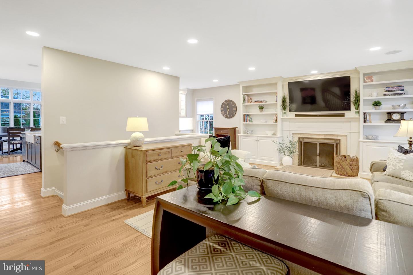 5414 20TH ST N, ARLINGTON, Virginia 22205, 6 Bedrooms Bedrooms, ,4 BathroomsBathrooms,Residential,For sale,5414 20TH ST N,VAAR2069220 MLS # VAAR2069220