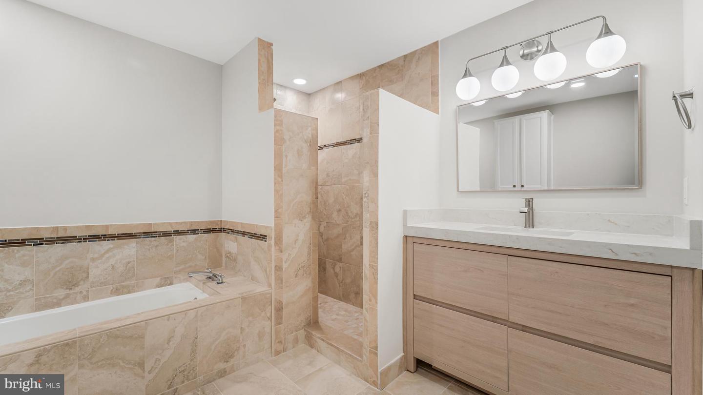 6474 BRICKLEIGH CT, ALEXANDRIA, Virginia 22315, 2 Bedrooms Bedrooms, ,3 BathroomsBathrooms,Residential,For sale,6474 BRICKLEIGH CT,VAFX2292520 MLS # VAFX2292520