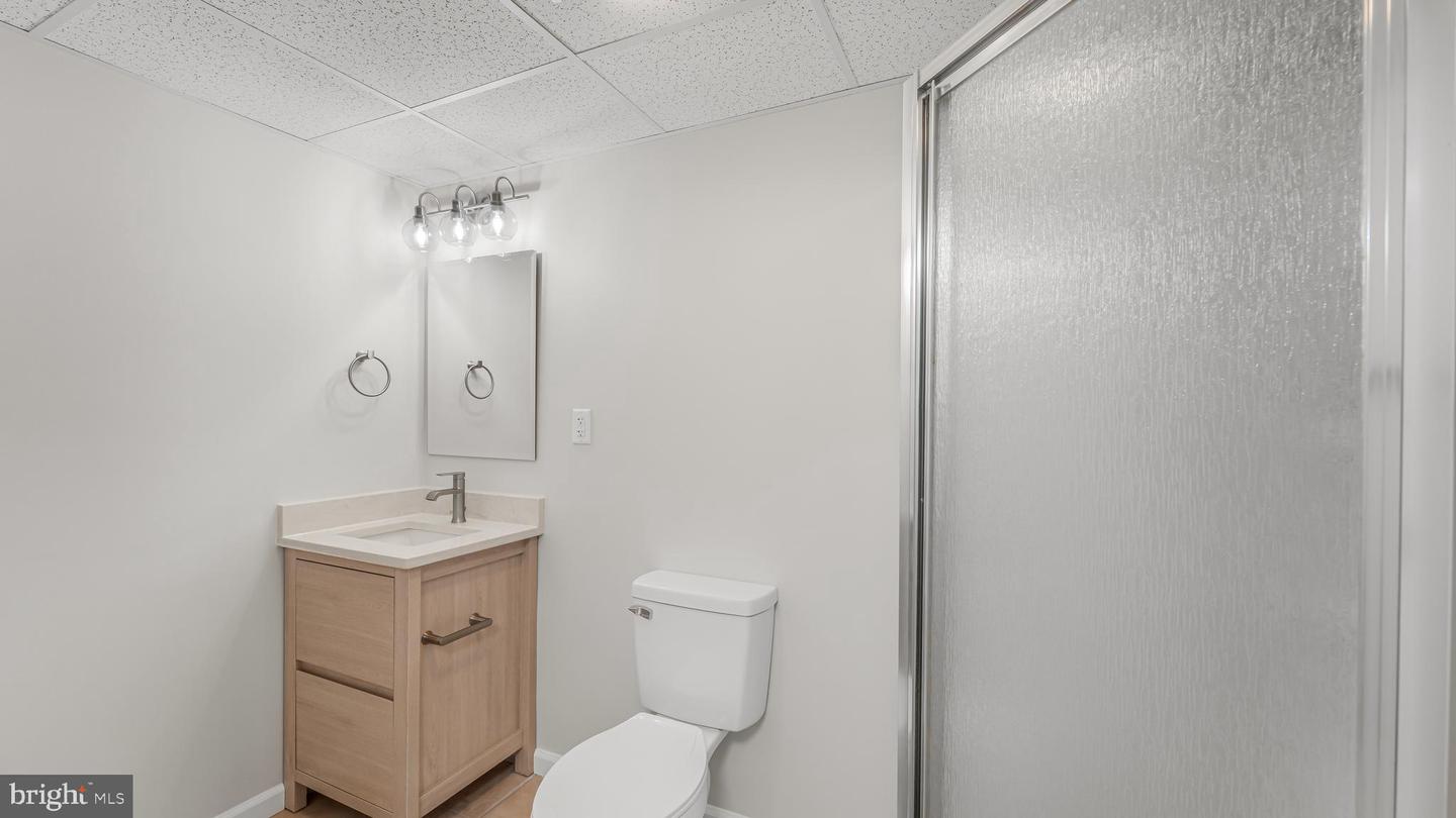 6474 BRICKLEIGH CT, ALEXANDRIA, Virginia 22315, 2 Bedrooms Bedrooms, ,3 BathroomsBathrooms,Residential,For sale,6474 BRICKLEIGH CT,VAFX2292520 MLS # VAFX2292520