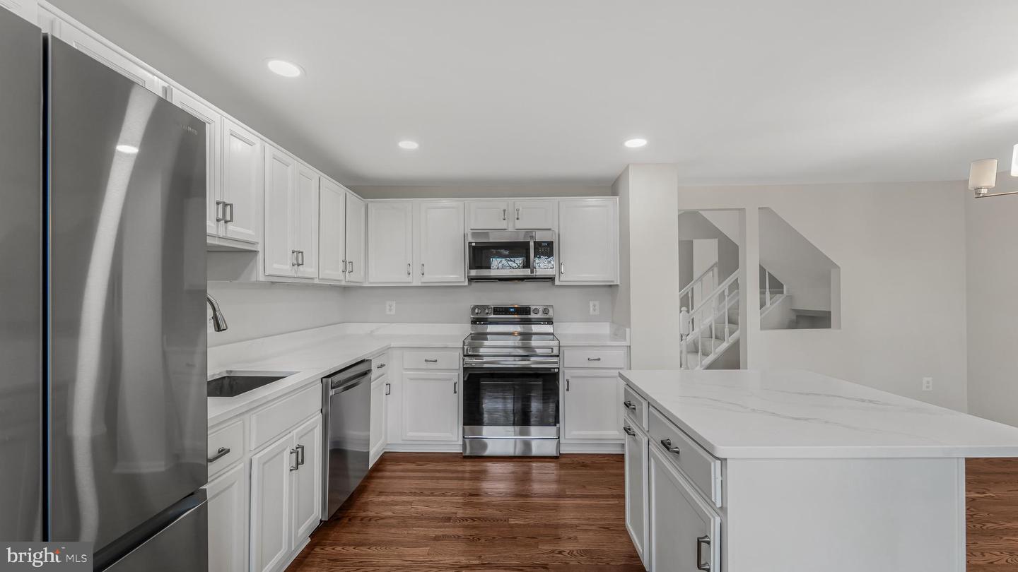 6474 BRICKLEIGH CT, ALEXANDRIA, Virginia 22315, 2 Bedrooms Bedrooms, ,3 BathroomsBathrooms,Residential,For sale,6474 BRICKLEIGH CT,VAFX2292520 MLS # VAFX2292520