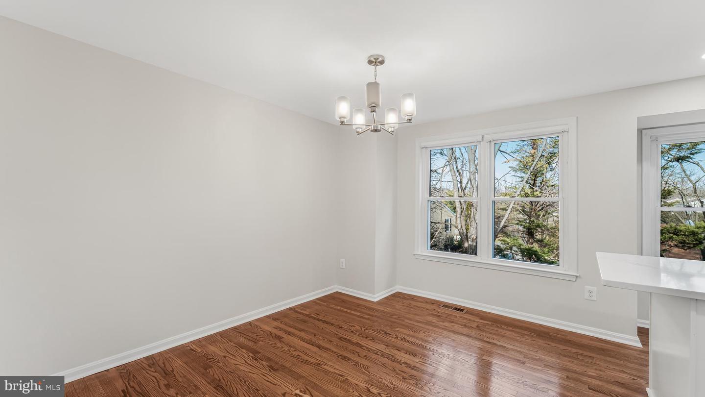 6474 BRICKLEIGH CT, ALEXANDRIA, Virginia 22315, 2 Bedrooms Bedrooms, ,3 BathroomsBathrooms,Residential,For sale,6474 BRICKLEIGH CT,VAFX2292520 MLS # VAFX2292520