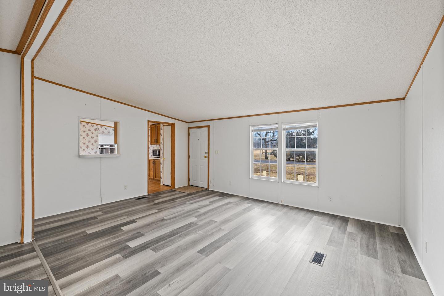 38 MAGGIE LN, MOUNT SOLON, Virginia 22843, 3 Bedrooms Bedrooms, ,2 BathroomsBathrooms,Residential,For sale,38 MAGGIE LN,VAAG2002750 MLS # VAAG2002750