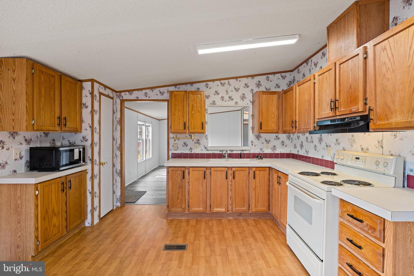 38 MAGGIE LN, MOUNT SOLON, Virginia 22843, 3 Bedrooms Bedrooms, ,2 BathroomsBathrooms,Residential,For sale,38 MAGGIE LN,VAAG2002750 MLS # VAAG2002750