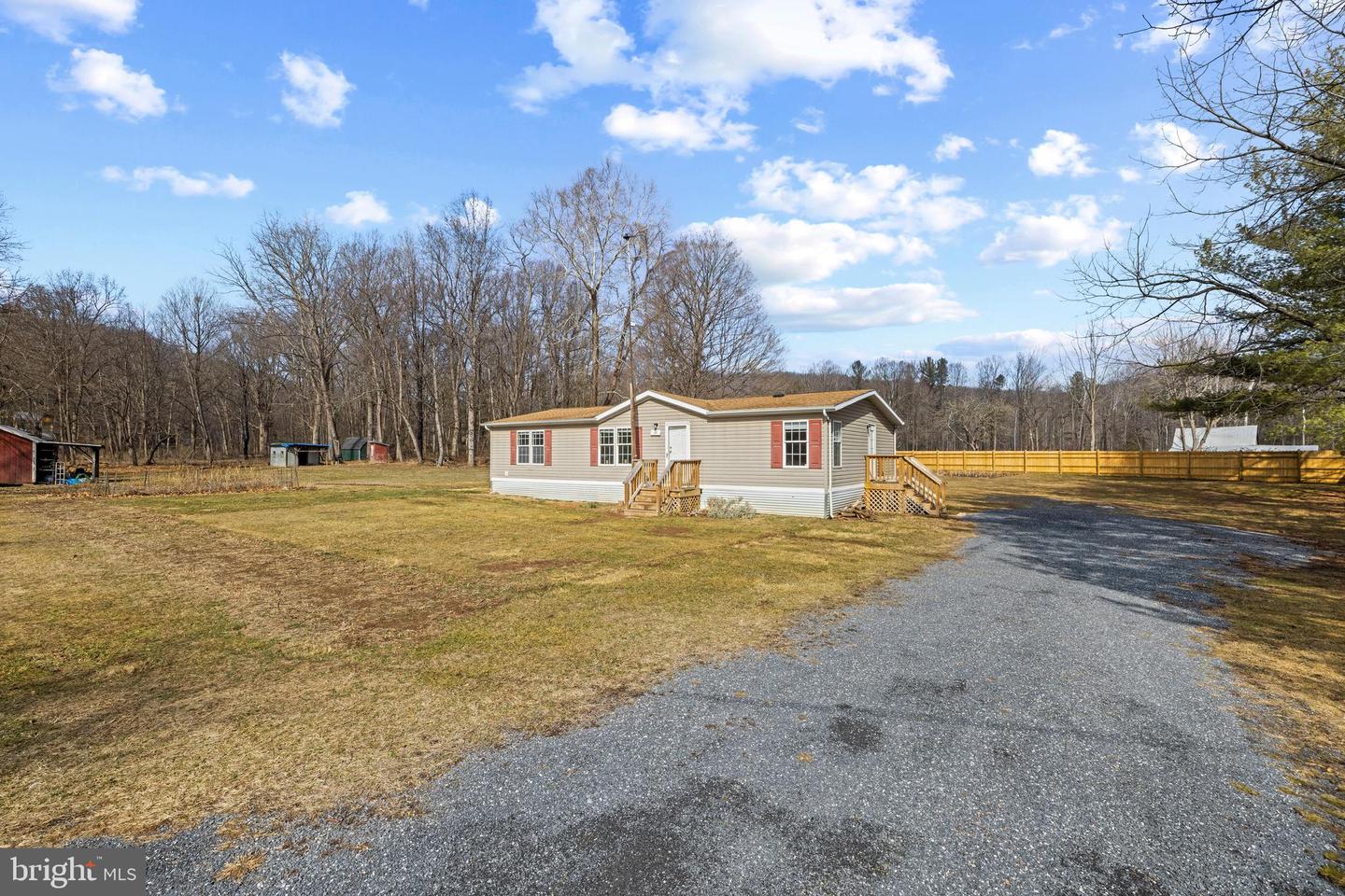 38 MAGGIE LN, MOUNT SOLON, Virginia 22843, 3 Bedrooms Bedrooms, ,2 BathroomsBathrooms,Residential,For sale,38 MAGGIE LN,VAAG2002750 MLS # VAAG2002750