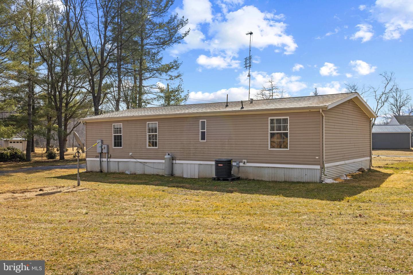 38 MAGGIE LN, MOUNT SOLON, Virginia 22843, 3 Bedrooms Bedrooms, ,2 BathroomsBathrooms,Residential,For sale,38 MAGGIE LN,VAAG2002750 MLS # VAAG2002750