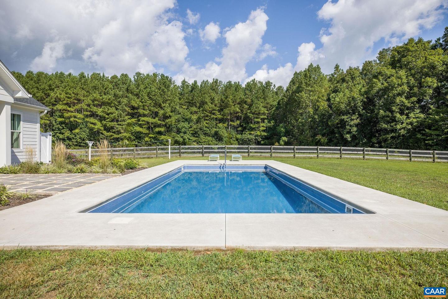 1570 JAMES RIVER RD, SCOTTSVILLE, Virginia 24590, 3 Bedrooms Bedrooms, ,2 BathroomsBathrooms,Residential,For sale,1570 JAMES RIVER RD,673638 MLS # 673638