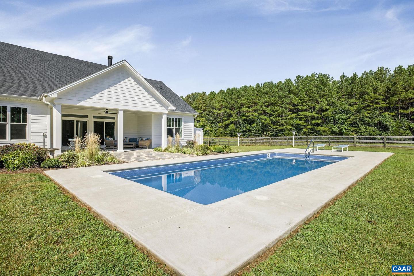 1570 JAMES RIVER RD, SCOTTSVILLE, Virginia 24590, 3 Bedrooms Bedrooms, ,2 BathroomsBathrooms,Residential,For sale,1570 JAMES RIVER RD,673638 MLS # 673638