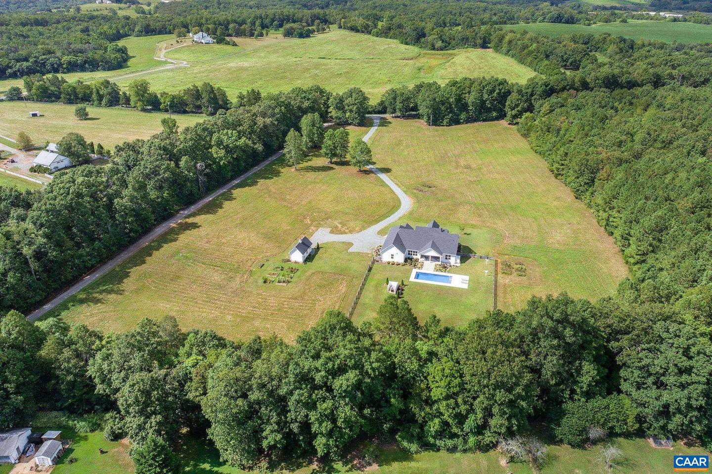 1570 JAMES RIVER RD, SCOTTSVILLE, Virginia 24590, 3 Bedrooms Bedrooms, ,2 BathroomsBathrooms,Residential,For sale,1570 JAMES RIVER RD,673638 MLS # 673638