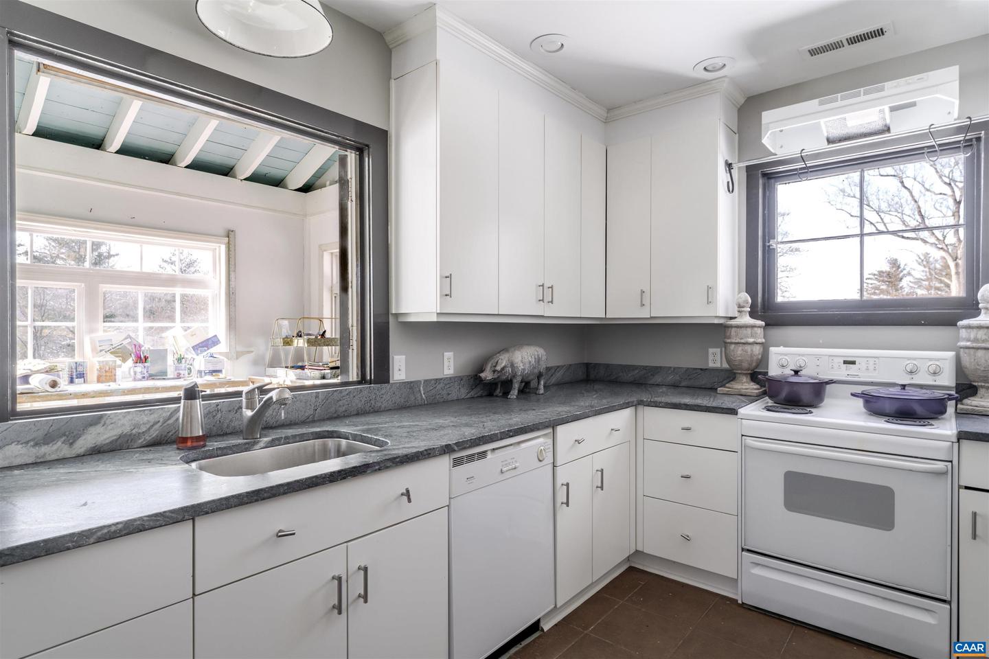 1293 HAMMOCKS GAP RD, CHARLOTTESVILLE, Virginia 22911, 5 Bedrooms Bedrooms, ,5 BathroomsBathrooms,Residential,For sale,1293 HAMMOCKS GAP RD,673639 MLS # 673639 1293 HAMMOCKS GAP RD, CHARLOTTESVILLE, Virginia 22911, 5 Bedrooms Bedrooms, ,5 BathroomsBathrooms,Residential,For sale,1293 HAMMOCKS GAP RD,673639 MLS # 673639