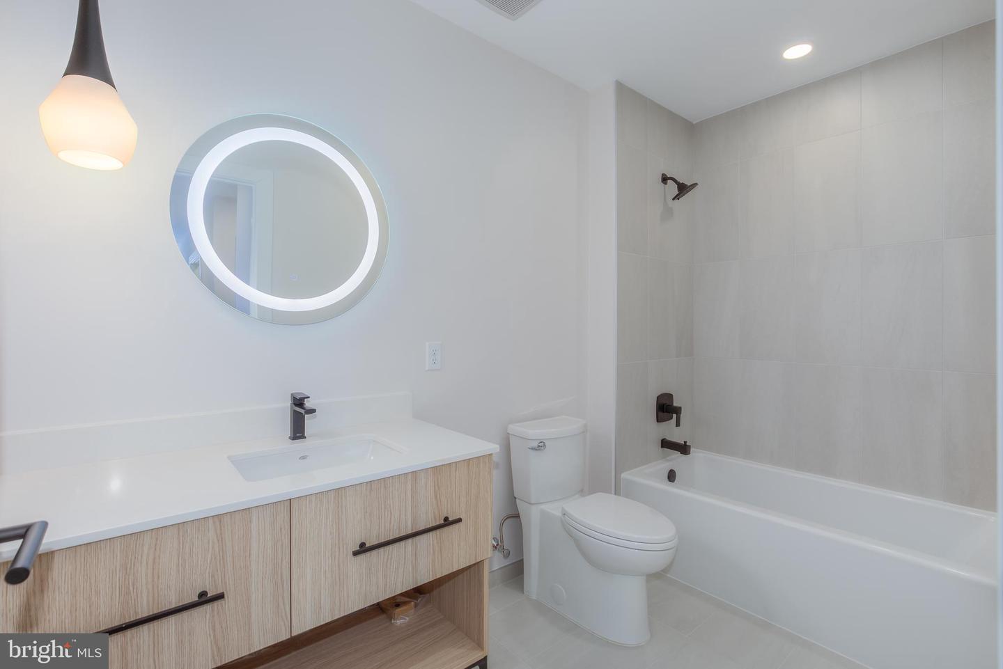 255 W. FALLS STATION BLVD #511, FALLS CHURCH, Virginia 22046, 3 Bedrooms Bedrooms, 4 Rooms Rooms,2 BathroomsBathrooms,Residential,For sale,255 W. FALLS STATION BLVD #511,VAFA2003610 MLS # VAFA2003610