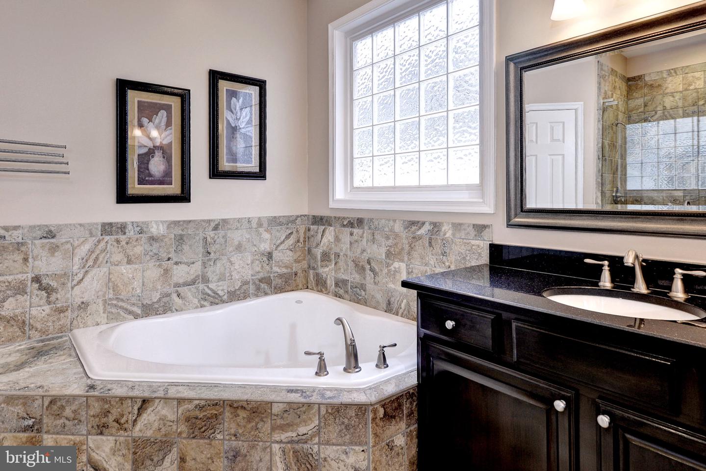 7100 PINEBROOK RD, WILLIAMSBURG, Virginia 23188, 3 Bedrooms Bedrooms, ,3 BathroomsBathrooms,Residential,For sale,7100 PINEBROOK RD,VAJC2000602 MLS # VAJC2000602