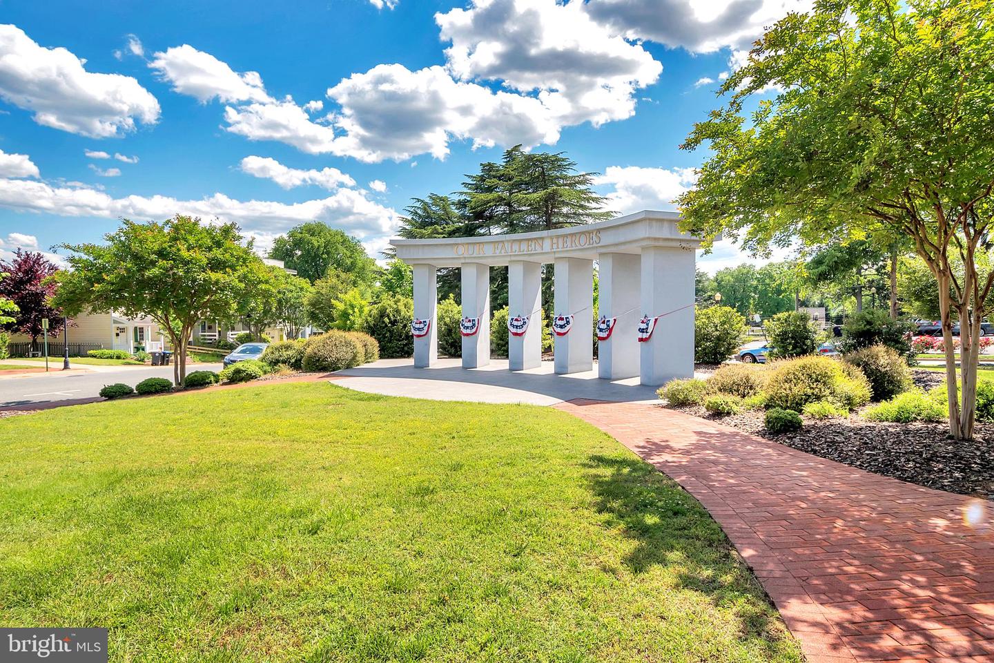 1102 DAMERON CT, FREDERICKSBURG, Virginia 22401, 4 Bedrooms Bedrooms, ,3 BathroomsBathrooms,Residential,For sale,1102 DAMERON CT,VAFB2009724 MLS # VAFB2009724