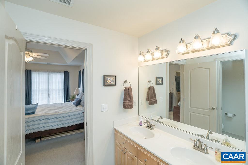 665 FOX HOLLOW LN, PALMYRA, Virginia 22963, 6 Bedrooms Bedrooms, ,3 BathroomsBathrooms,Residential,For sale,665 FOX HOLLOW LN,673711 MLS # 673711 665 FOX HOLLOW LN, PALMYRA, Virginia 22963, 6 Bedrooms Bedrooms, ,3 BathroomsBathrooms,Residential,For sale,665 FOX HOLLOW LN,673711 MLS # 673711