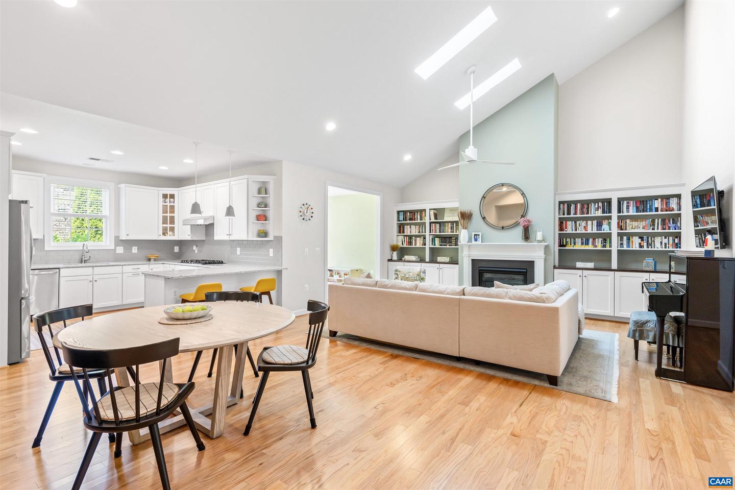 1619 SAWGRASS CT, CHARLOTTESVILLE, Virginia 22901, 3 Bedrooms Bedrooms, ,2 BathroomsBathrooms,Residential,For sale,1619 SAWGRASS CT,673751 MLS # 673751