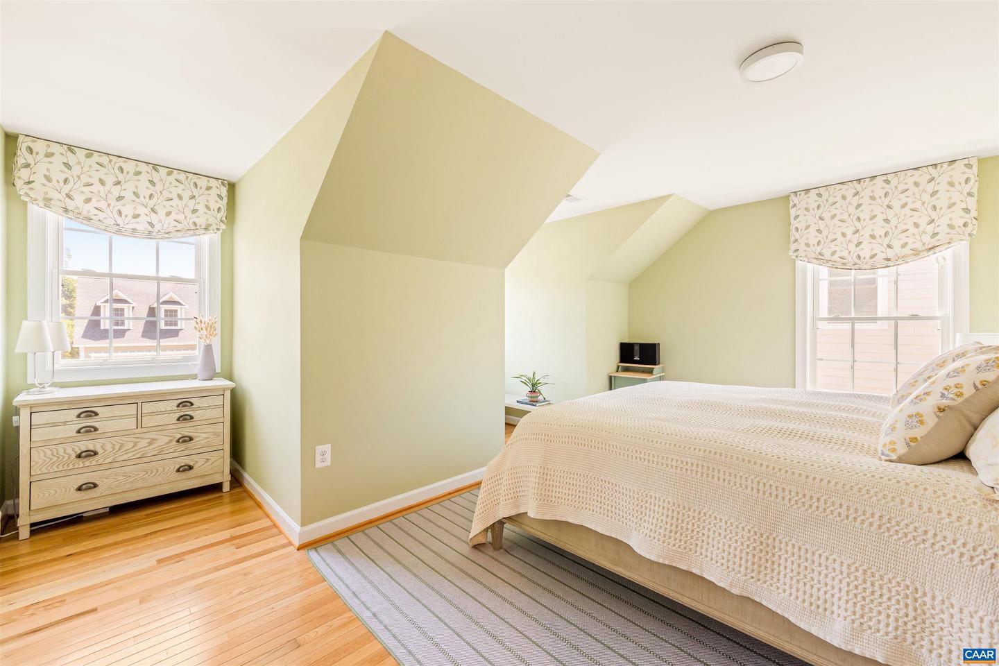 1619 SAWGRASS CT, CHARLOTTESVILLE, Virginia 22901, 3 Bedrooms Bedrooms, ,2 BathroomsBathrooms,Residential,For sale,1619 SAWGRASS CT,673751 MLS # 673751